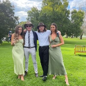 Meet your Posher, Bella